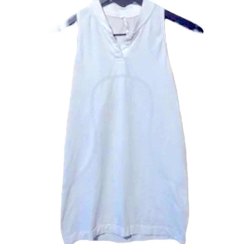 Lululemon Athletica Tank Button up Sz 4 Women